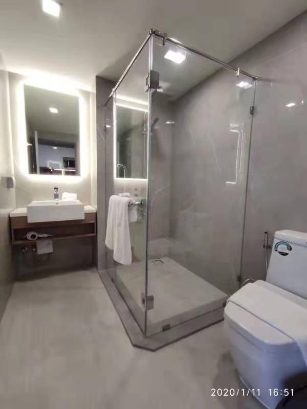 D2 Residences Huahin 华欣市中心近海滩近商场酒店式公寓可加床有连通房型 Buitenkant foto
